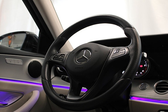 Mercedes-Benz E220 d 15 of 18