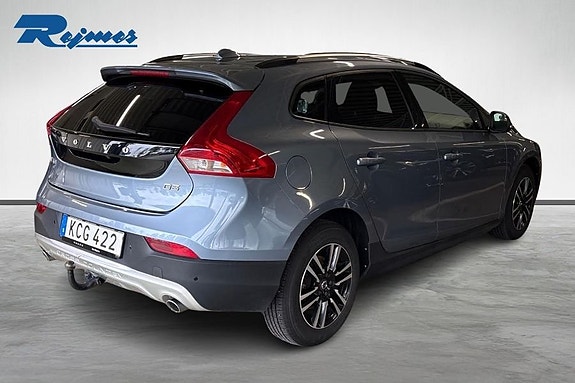 Volvo V40 Cross Country 25 of 28