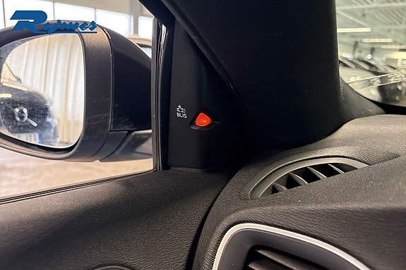 Volvo V40 Cross Country 4 of 28