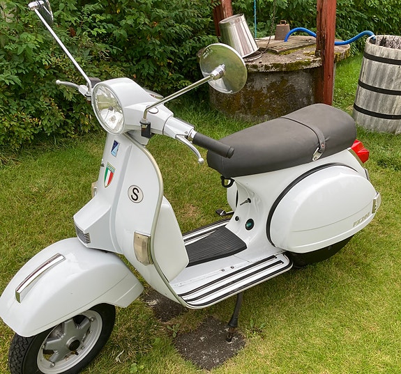 Piaggio Vespa PX 12 of 20