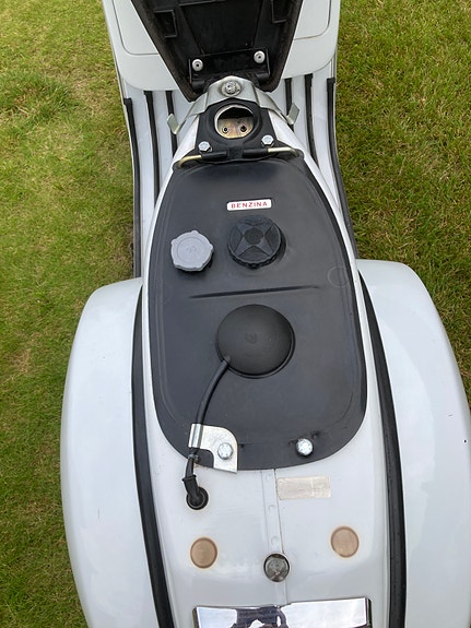 Piaggio Vespa PX 15 of 20