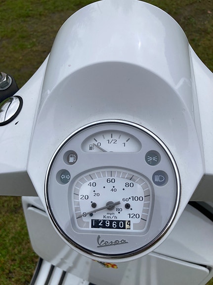 Piaggio Vespa PX 4 of 20