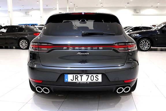Porsche Macan 5 of 30