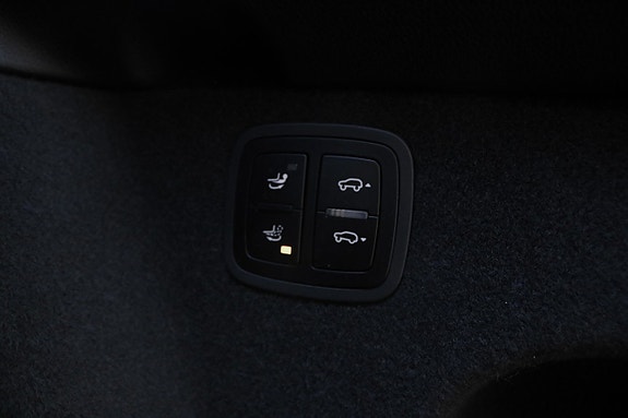 Porsche Macan 23 of 30