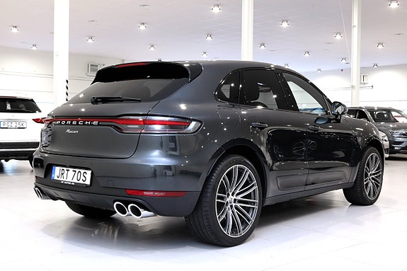 Porsche Macan 4 of 30