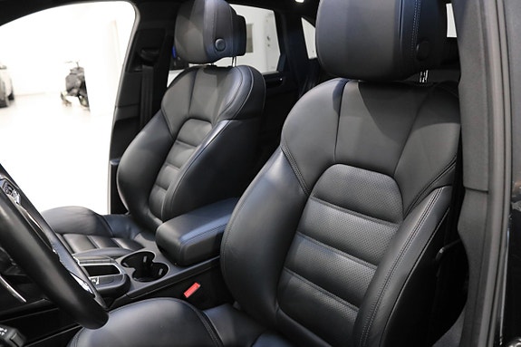 Porsche Macan 16 of 30