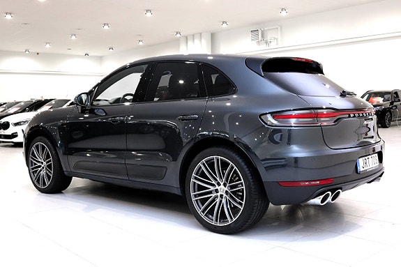 Porsche Macan 6 of 30