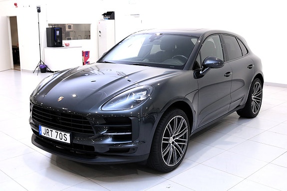 Porsche Macan 7 of 30