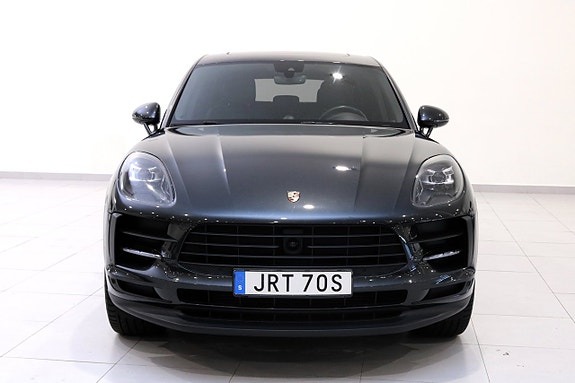Porsche Macan 8 of 30