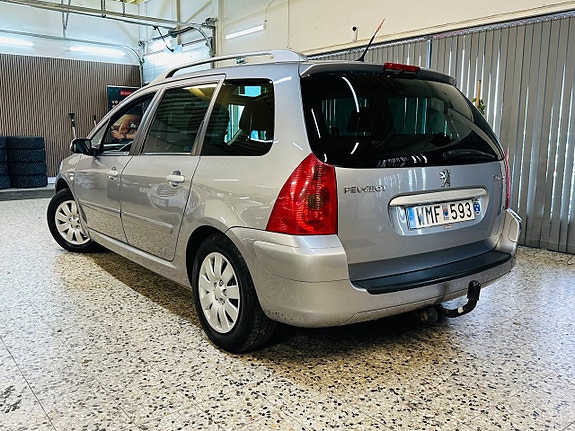Peugeot 307 SW 4 of 17
