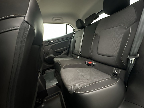 Renault Megane 23 of 28