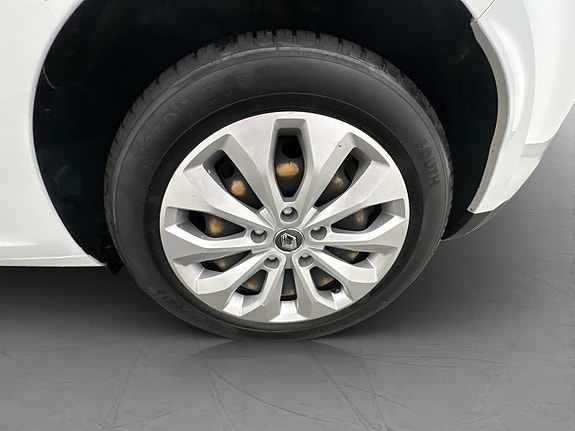 Renault Megane 28 of 28