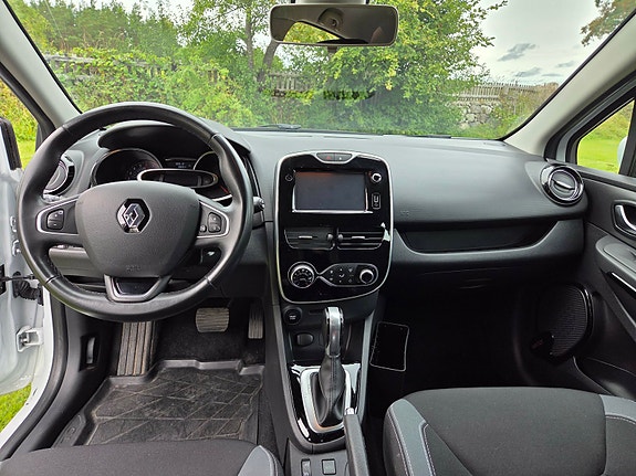 Renault Clio 6 of 12