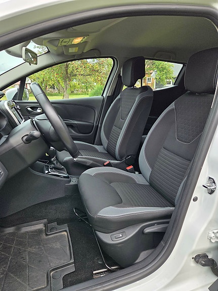 Renault Clio 7 of 12