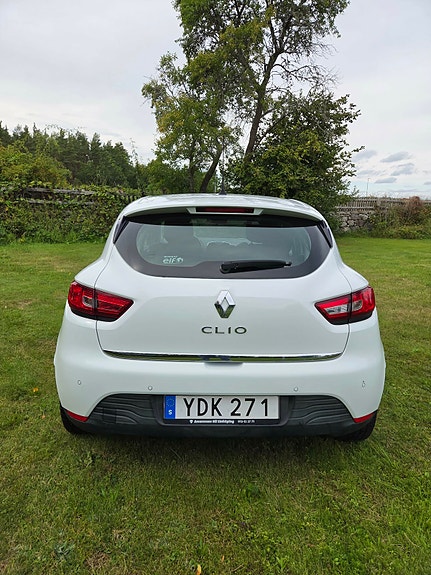 Renault Clio 3 of 12