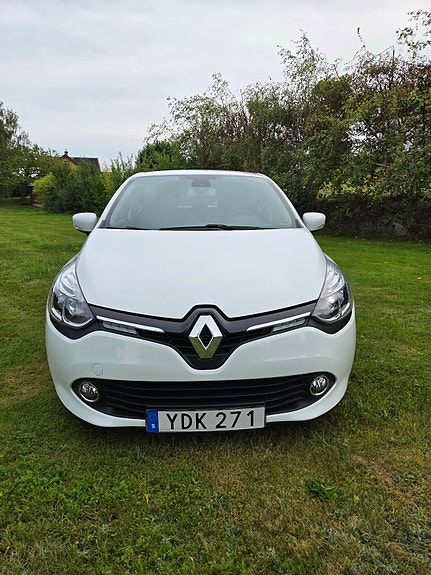 Renault Clio 2 of 12