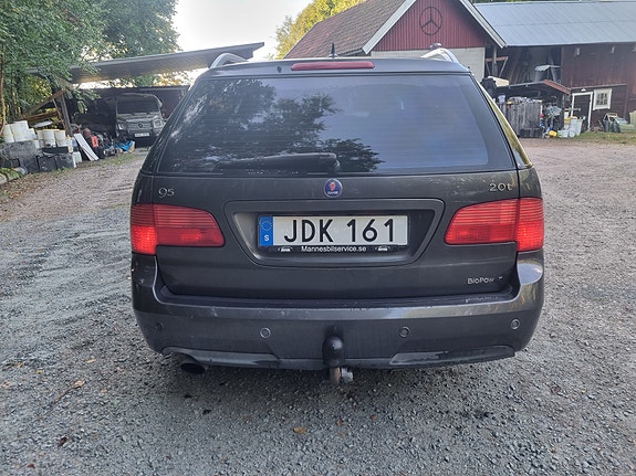 Saab 9-5 4 of 7