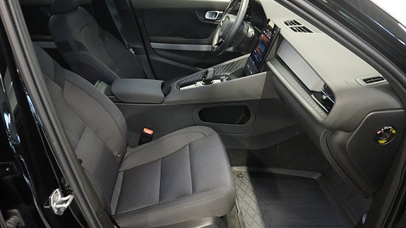 Polestar 2 14 of 23