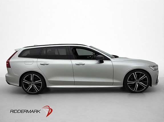 Volvo V60 4 of 30