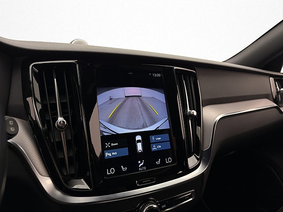 Volvo V60 20 of 30
