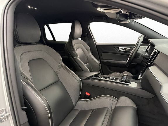 Volvo V60 28 of 30