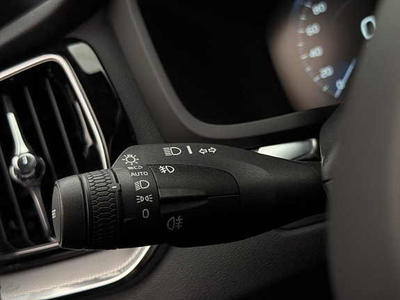 Volvo V60 14 of 30