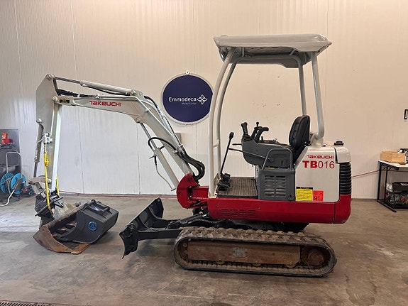 Takeuchi TB016 Grävmaskin / Minigrävare – 2006 – 2 232 h