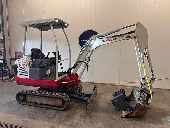 Takeuchi TB016 Grävmaskin / Minigrävare – 2006 – 2 232 h 4 of 9
