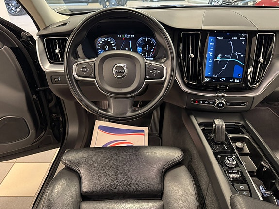 Volvo XC60 8 of 24