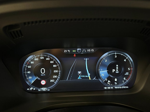 Volvo XC60 13 of 24