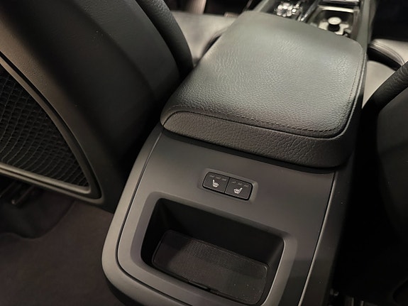 Volvo XC60 19 of 24