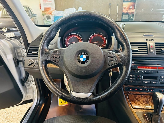 BMW X3 11 of 24