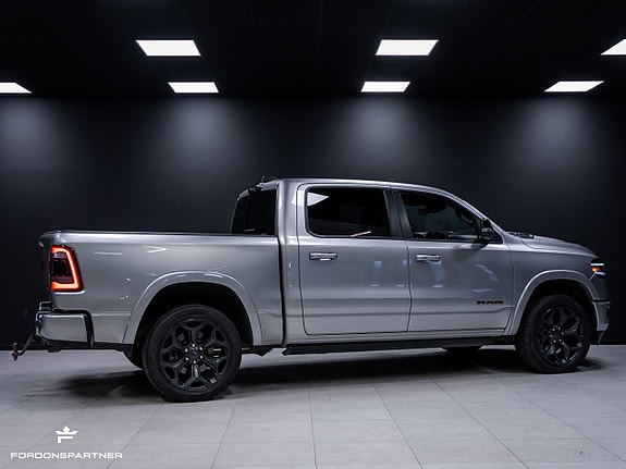 Dodge RAM 1500 10 of 30