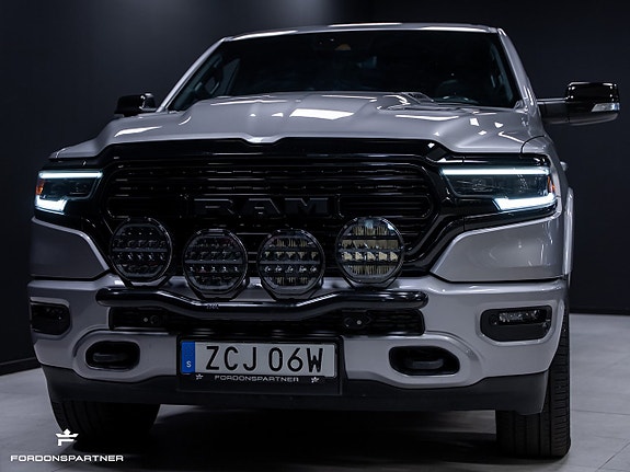 Dodge RAM 1500 2 of 30