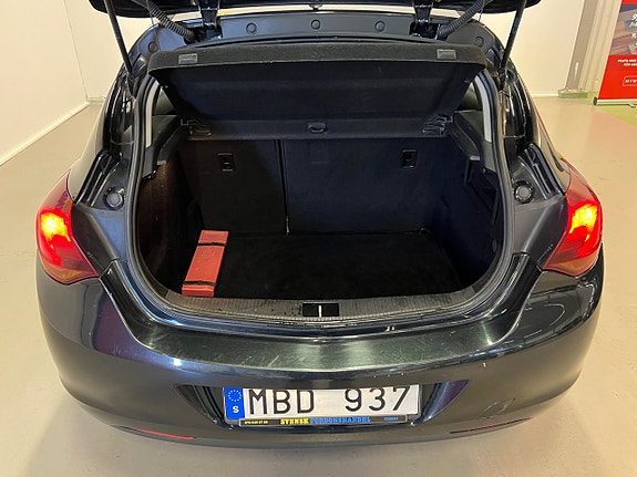 Opel Astra 9 of 24