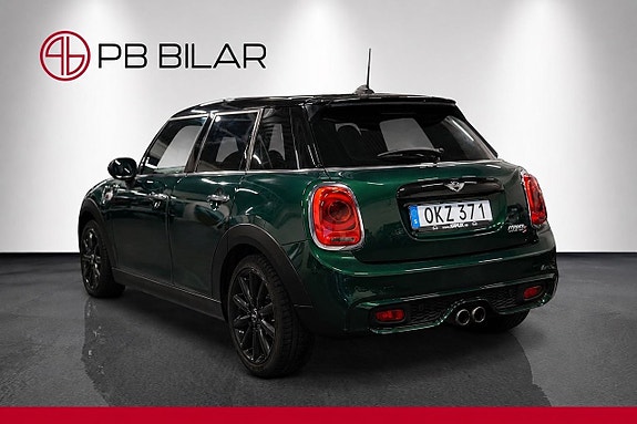MINI Cooper S 5 of 26