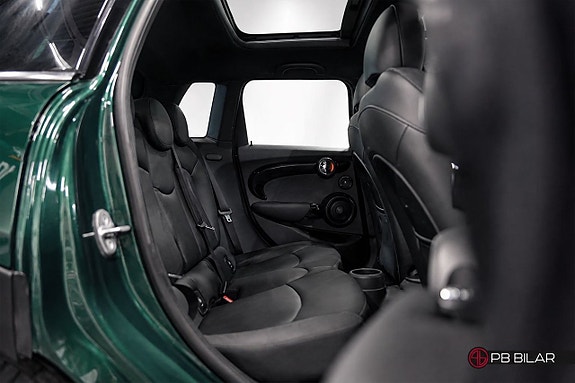 MINI Cooper S 15 of 26