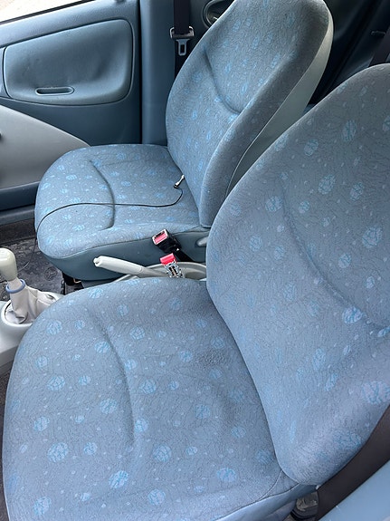 Toyota Yaris 6 of 7
