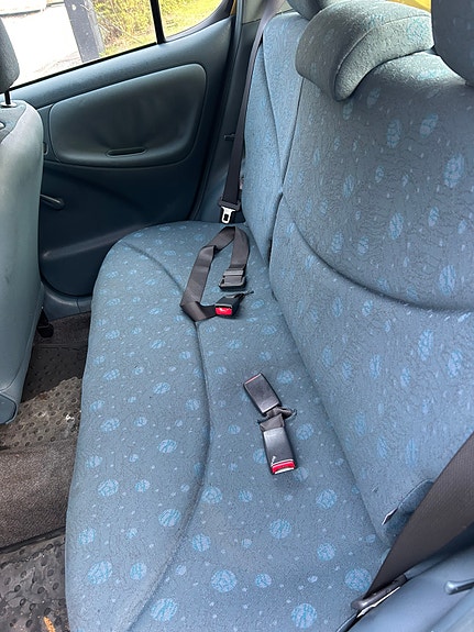 Toyota Yaris 7 of 7