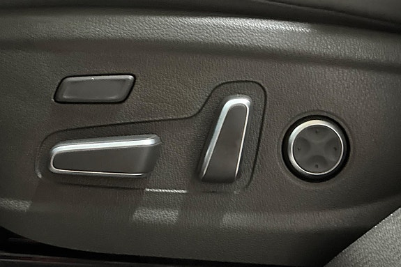 Hyundai Santa Fe 26 of 30