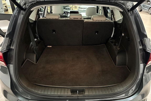 Hyundai Santa Fe 10 of 30