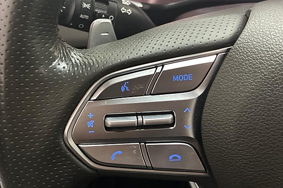 Hyundai Santa Fe 23 of 30
