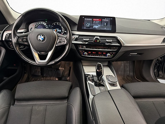 BMW 520i 14 of 30