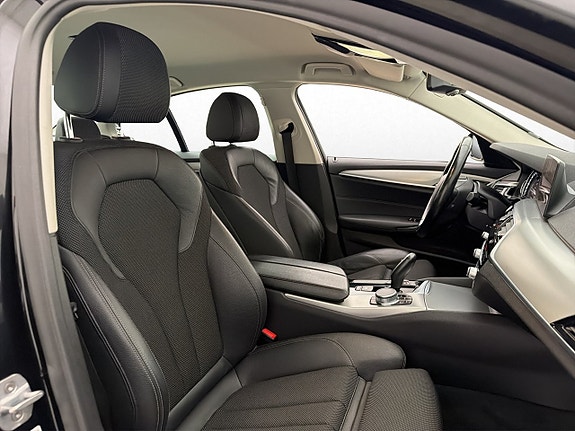 BMW 520i 27 of 30