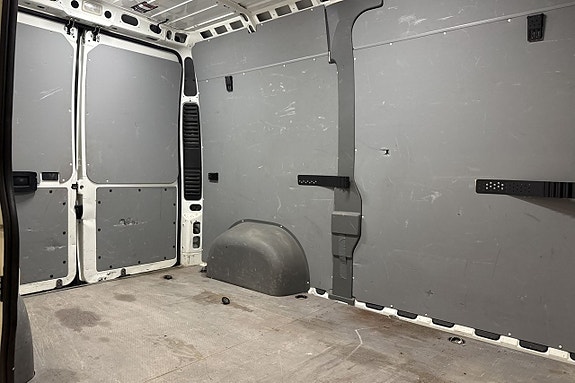 Peugeot Boxer 17 of 18