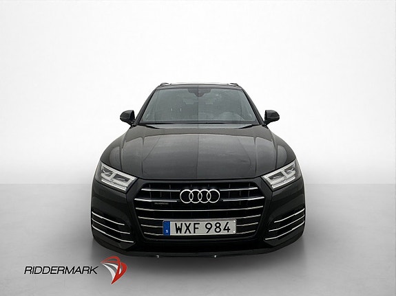 Audi Q5 2 of 30