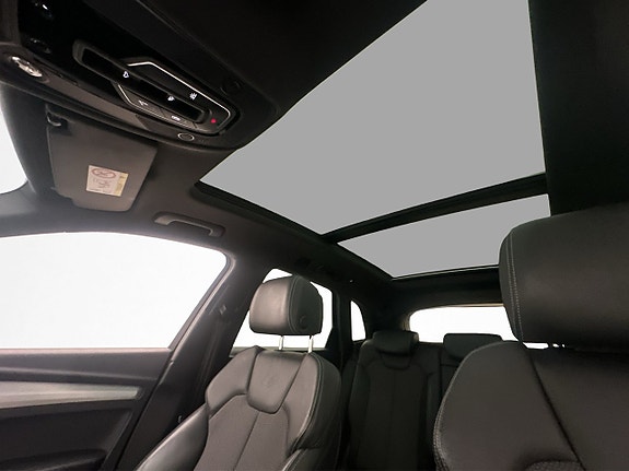 Audi Q5 12 of 30