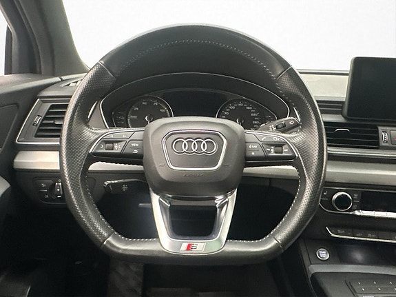 Audi Q5 15 of 30