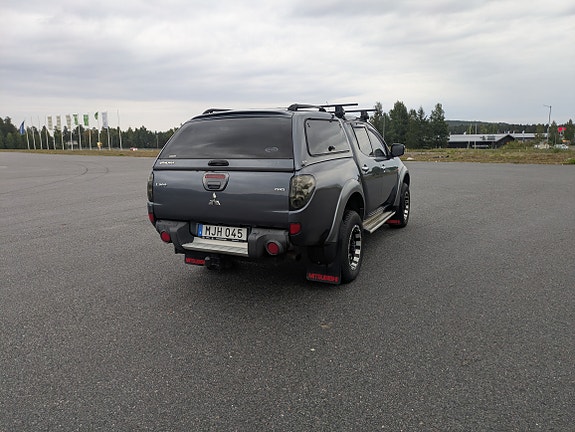 Mitsubishi L200 4 of 6