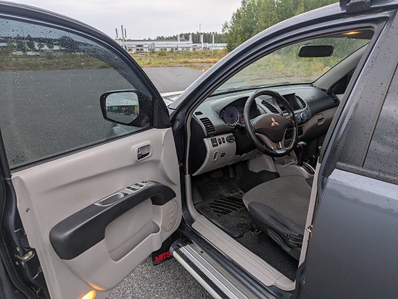 Mitsubishi L200 6 of 6